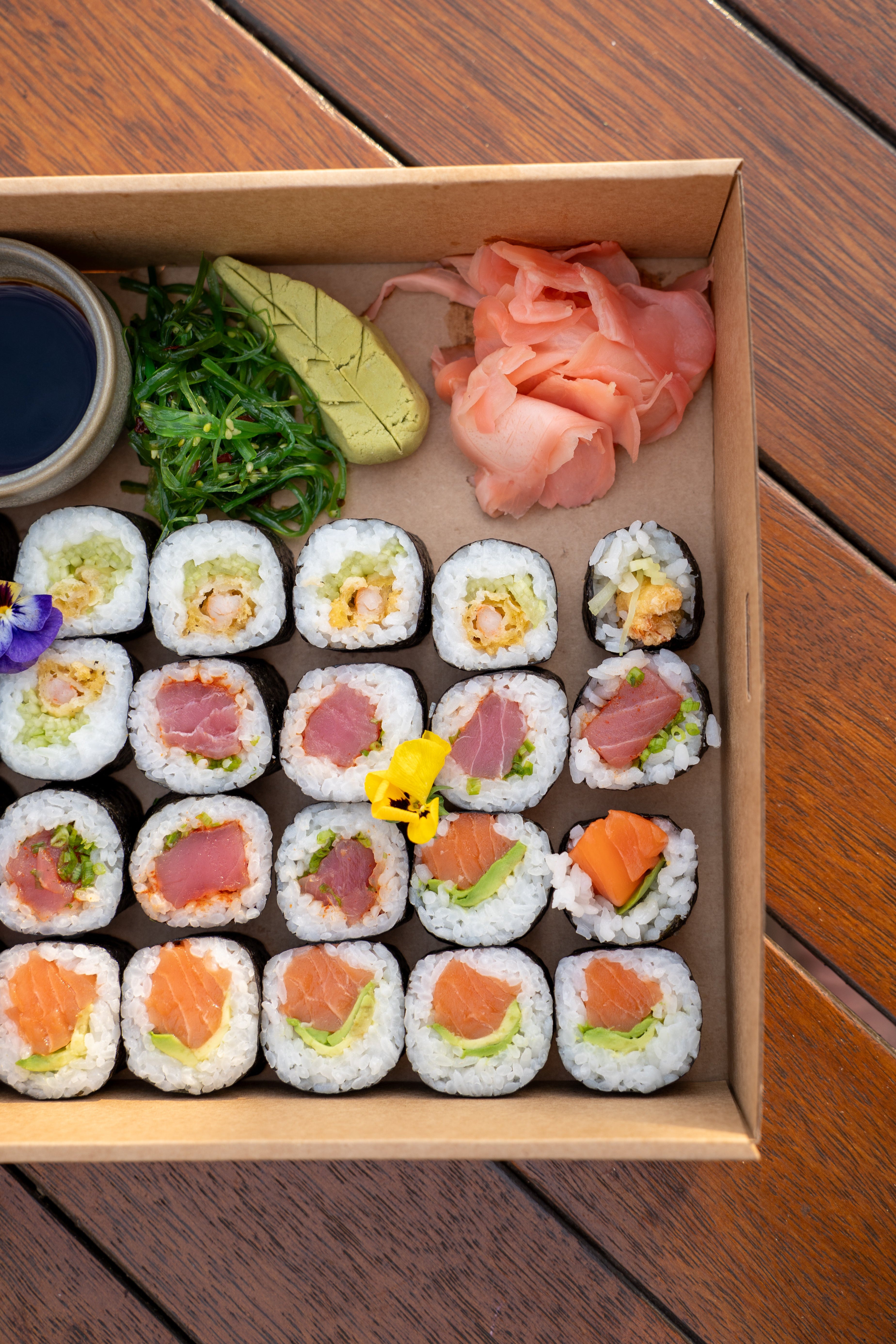 Classic Sushi Box